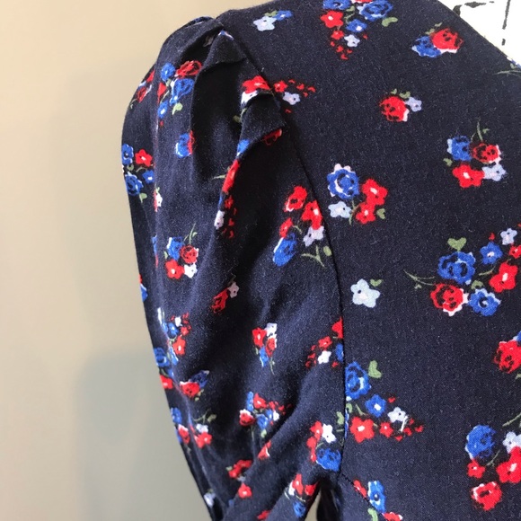 Forever 21 Ditzy Floral Skater Dress - Picture 3 of 8